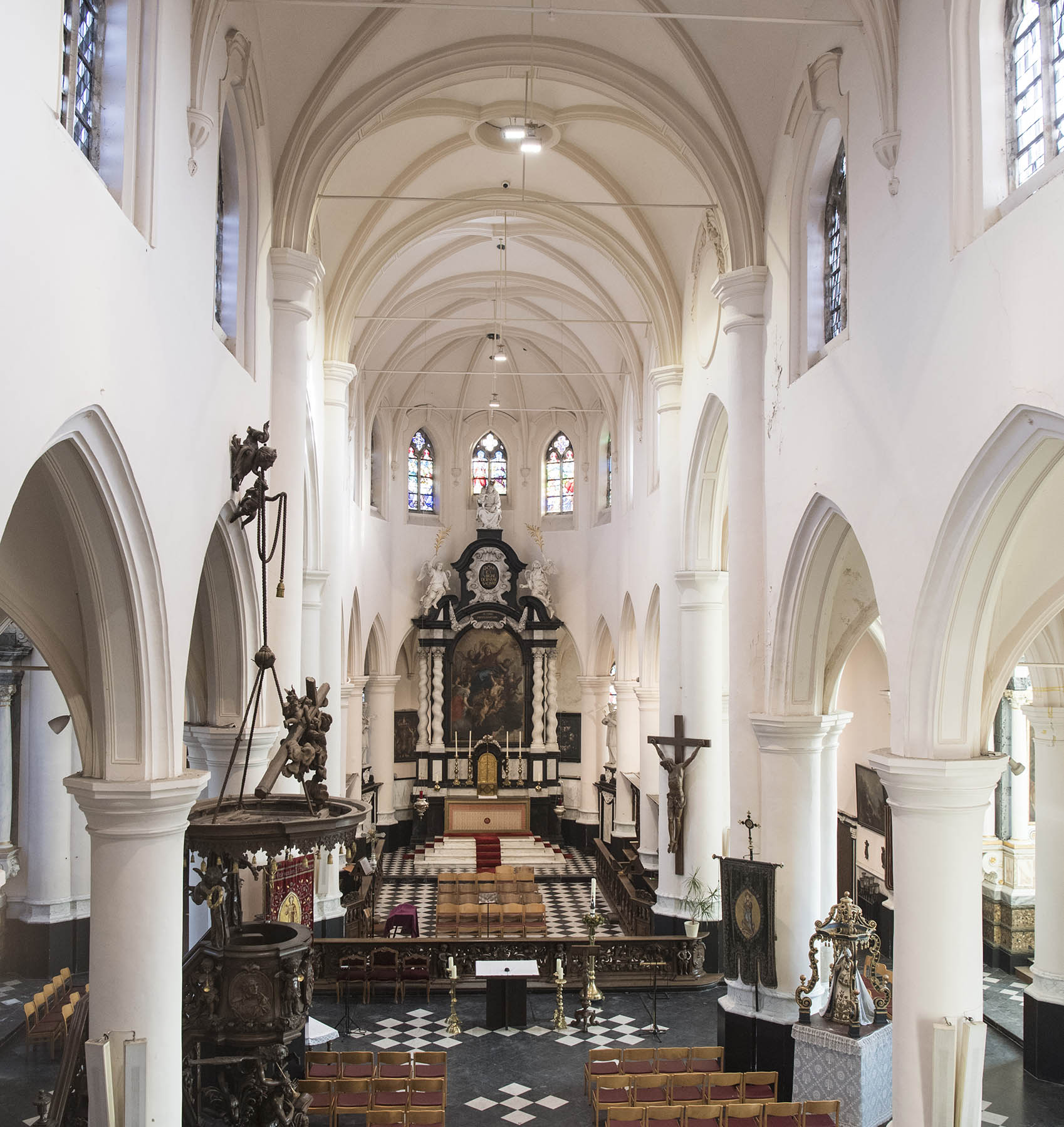 Onze-Lieve-Vrouw Hemelvaartkerk (interieur)