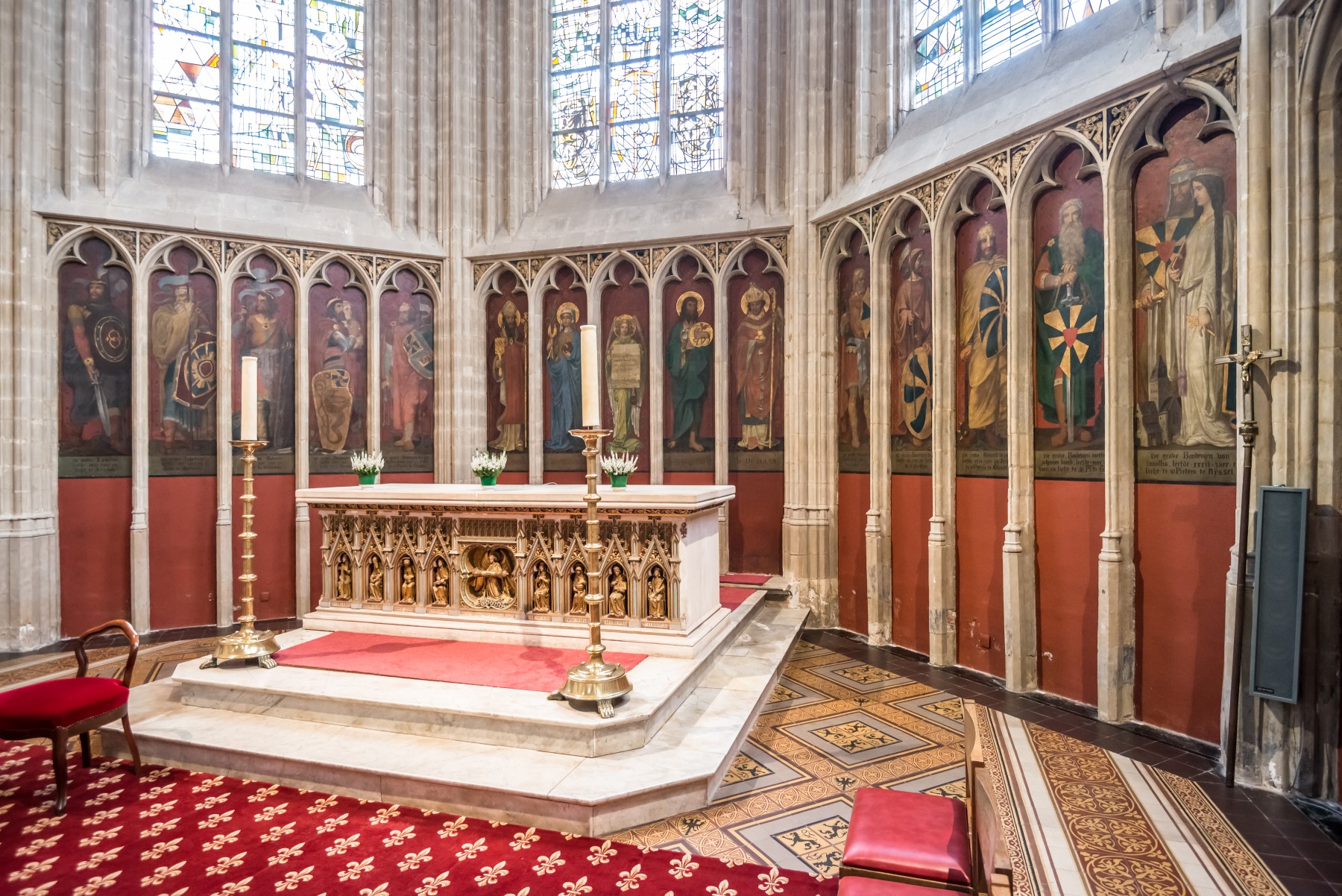 Onze-Lieve-Vrouwekerk Kortrijk (interieur)