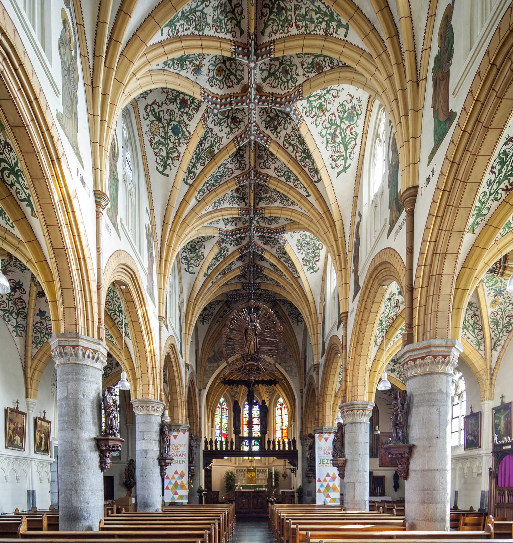 Sint-Lambertuskerk in Neeroeteren (interieur)